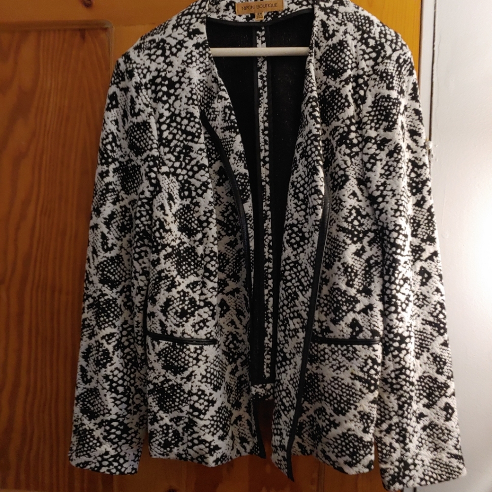 Jacket - Picture 2 of 6